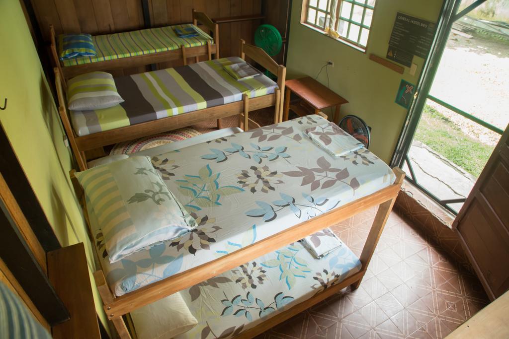 Hostel Casa De Las Palmas Tours Λετίσια Εξωτερικό φωτογραφία