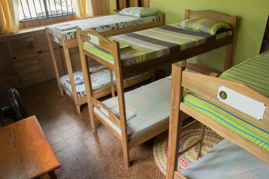 Hostel Casa De Las Palmas Tours Λετίσια Εξωτερικό φωτογραφία